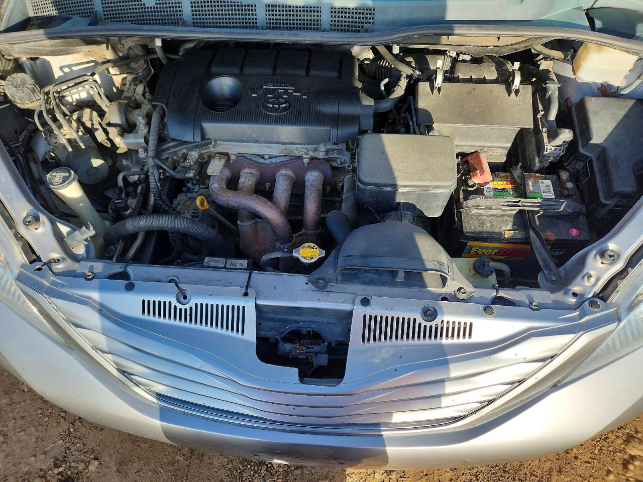 Toyota Sienna Base 7-passenger