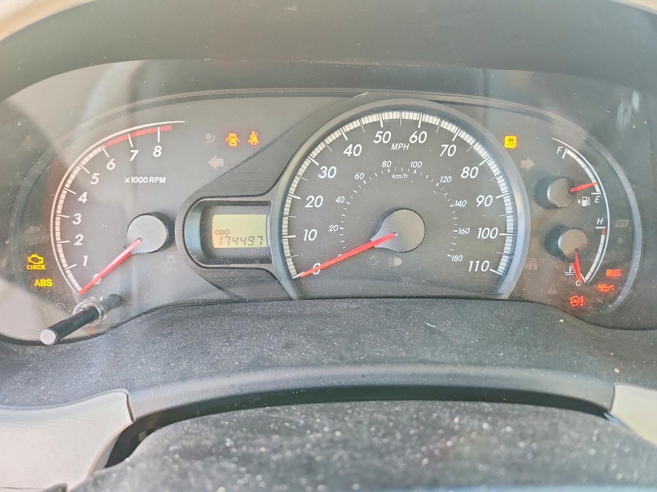 Toyota Sienna Base 7-passenger