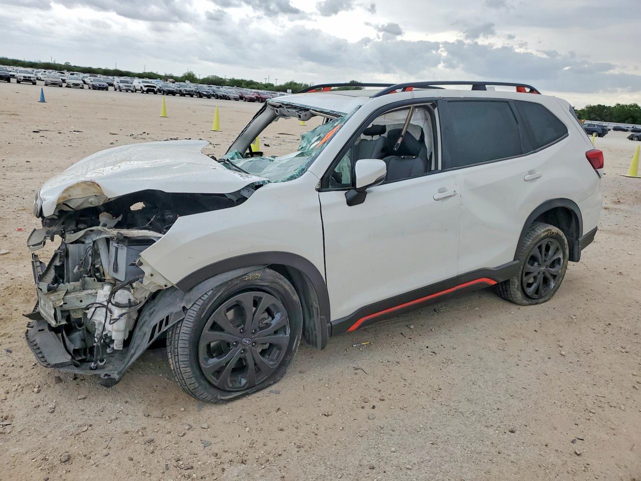 Salvage Subaru Forester Image