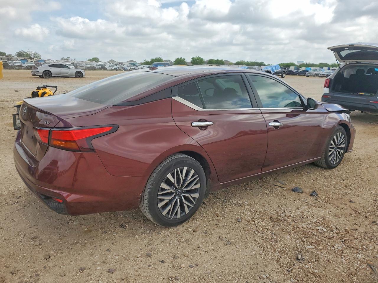 Nissan Altima Sv