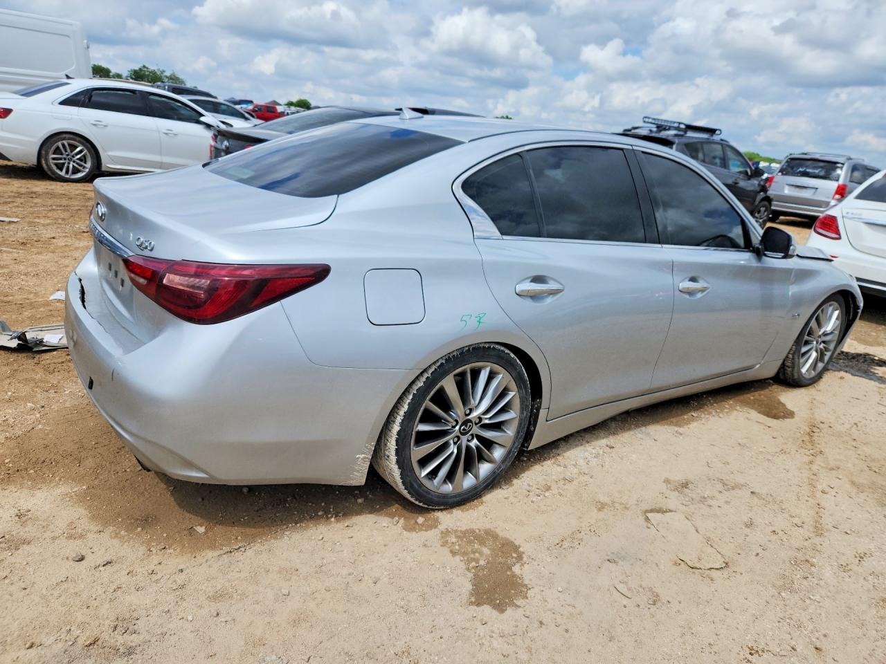 INFINITI Q50 3.0t Luxe