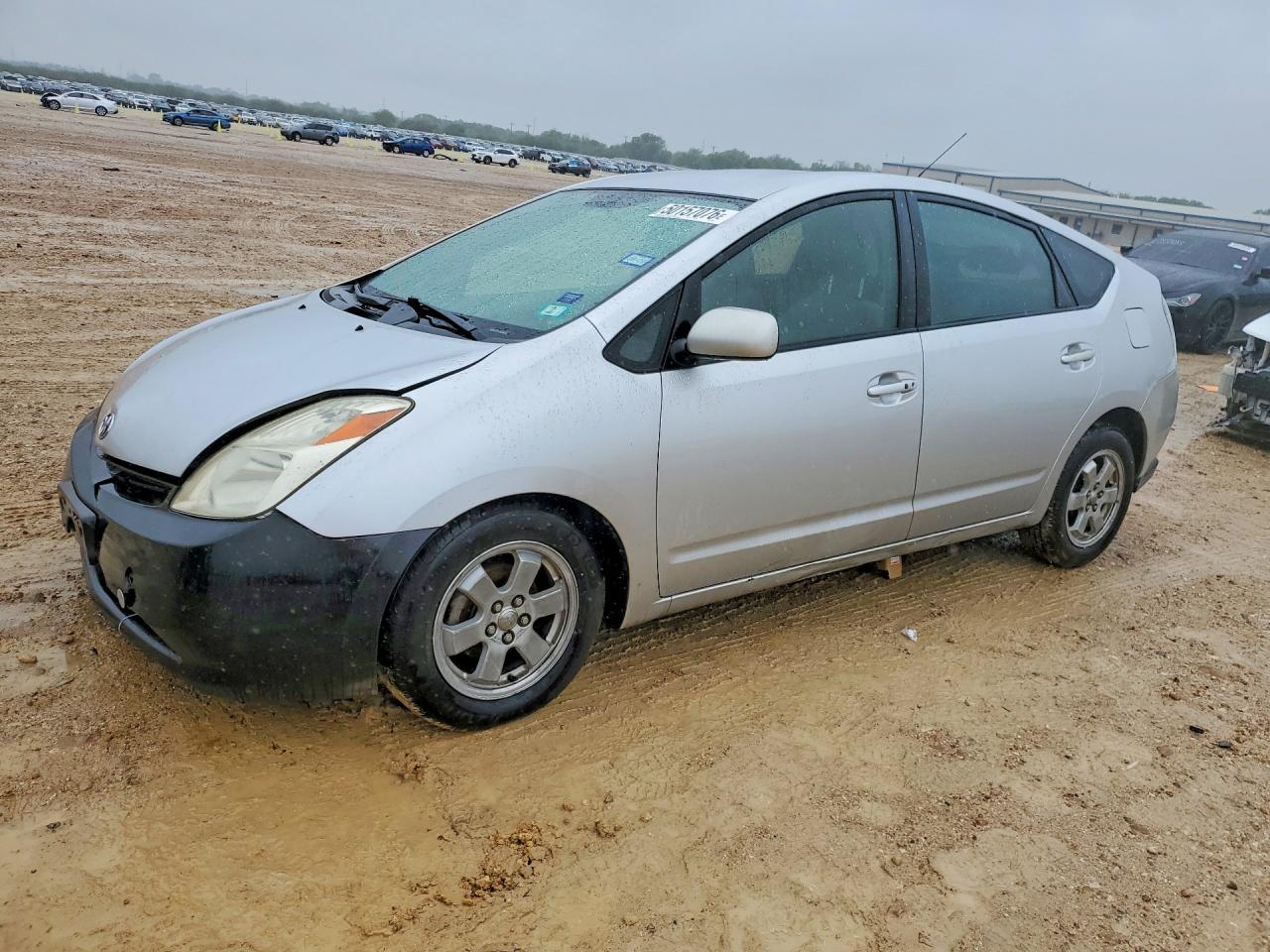Salvage Toyota Prius Image