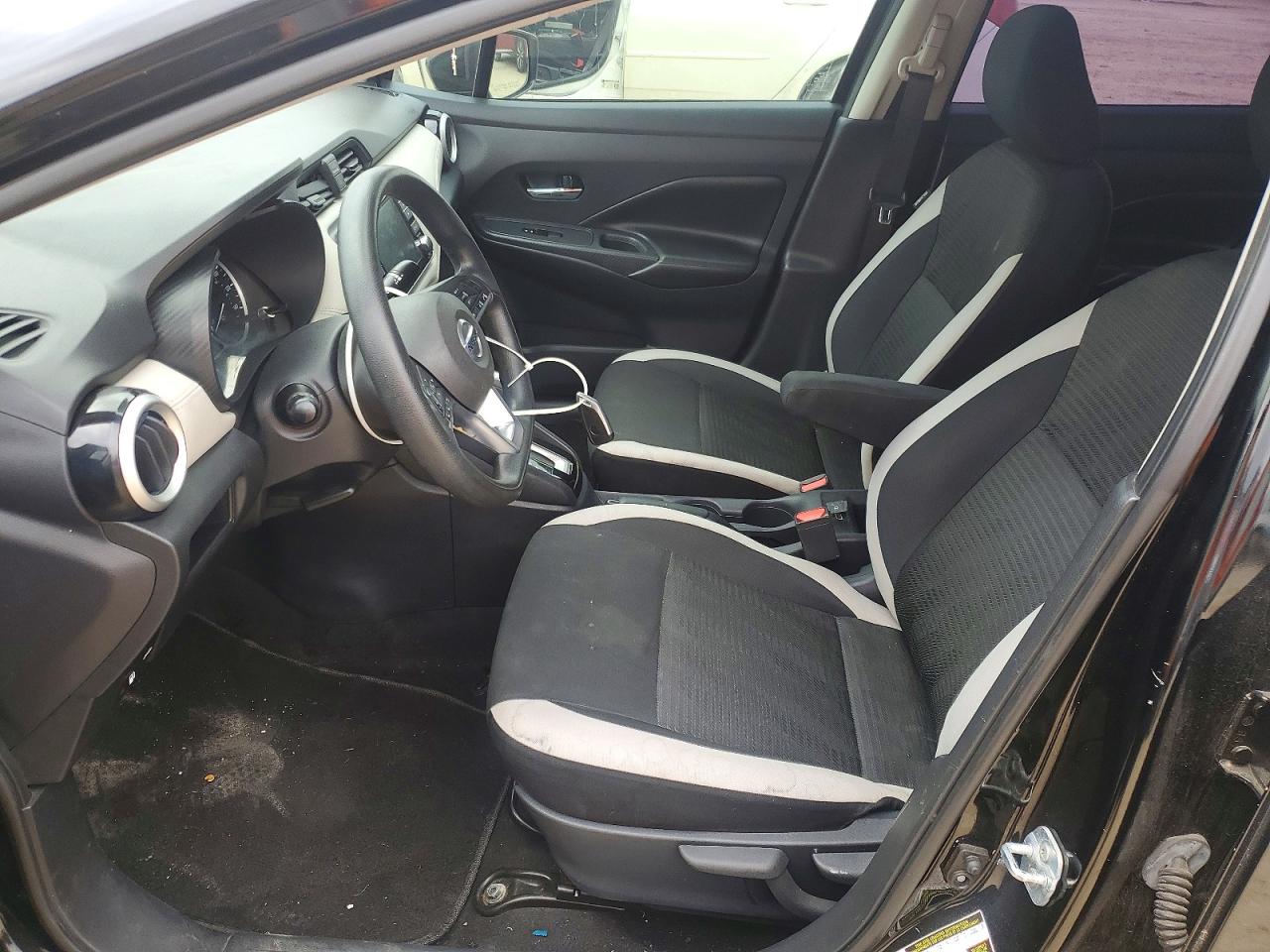 Nissan Versa Sv