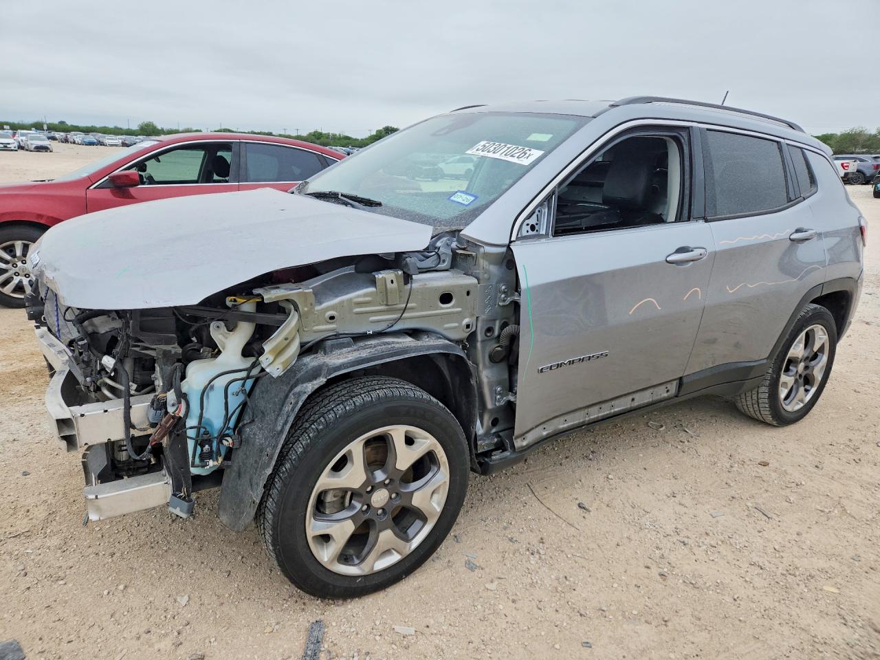 Salvage Jeep Compass Image