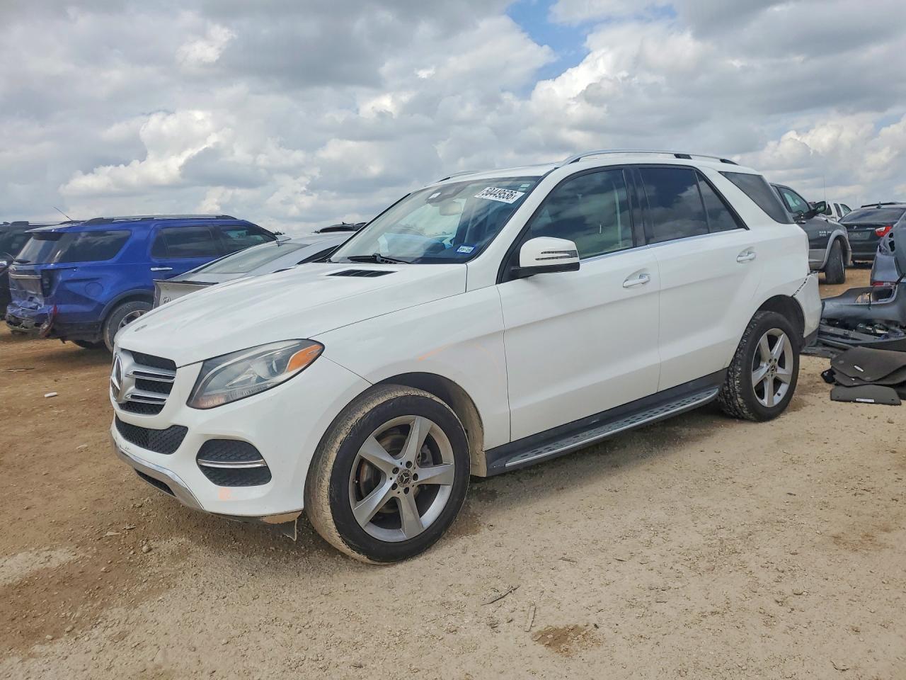 Salvage Mercedes-Benz GLE Image