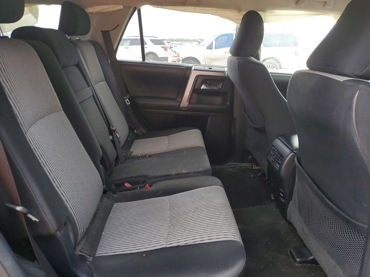 Toyota 4Runner Sr5