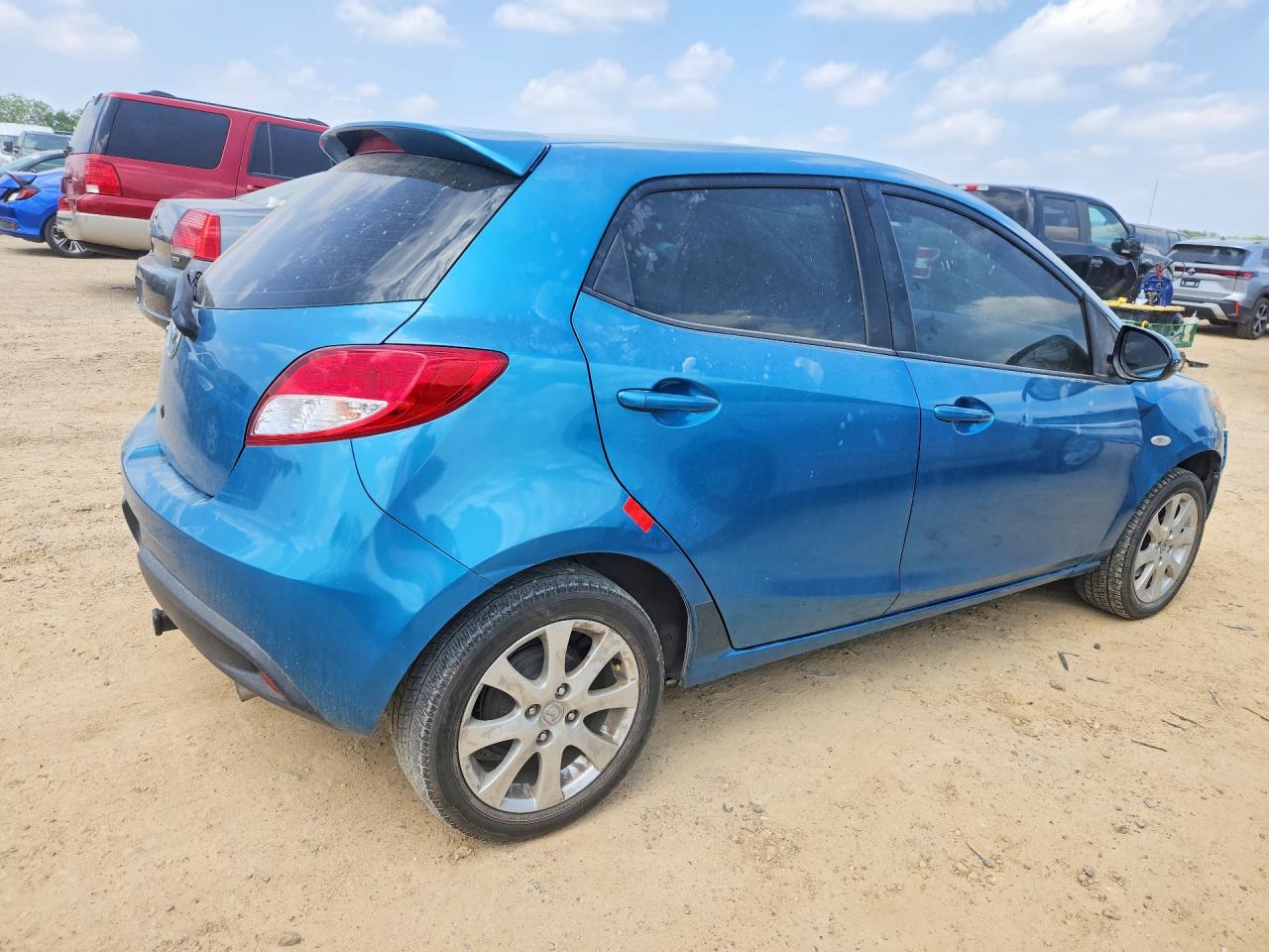 Mazda 2