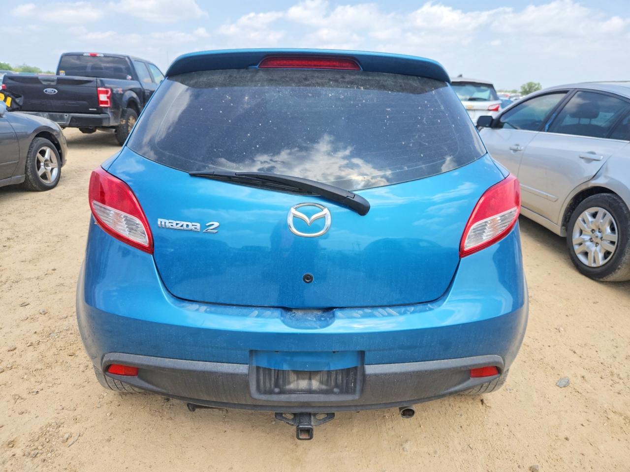 Mazda 2