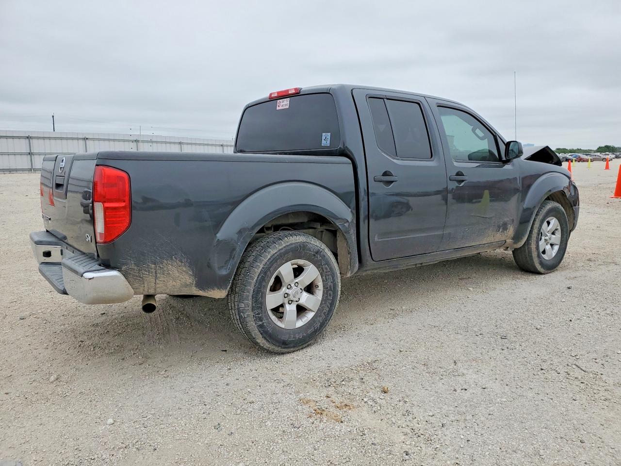 Nissan Frontier S