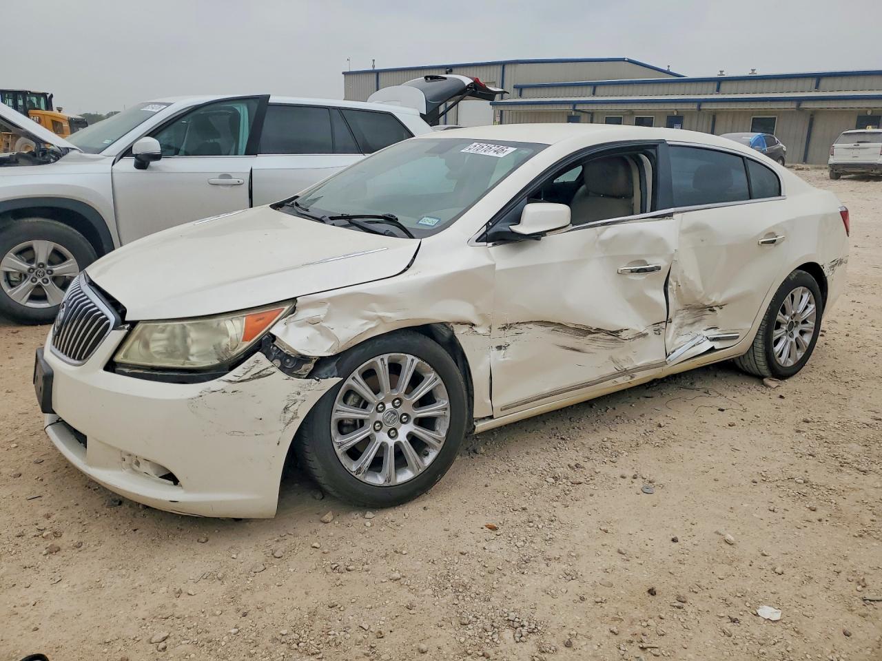 Salvage Buick LaCrosse Image
