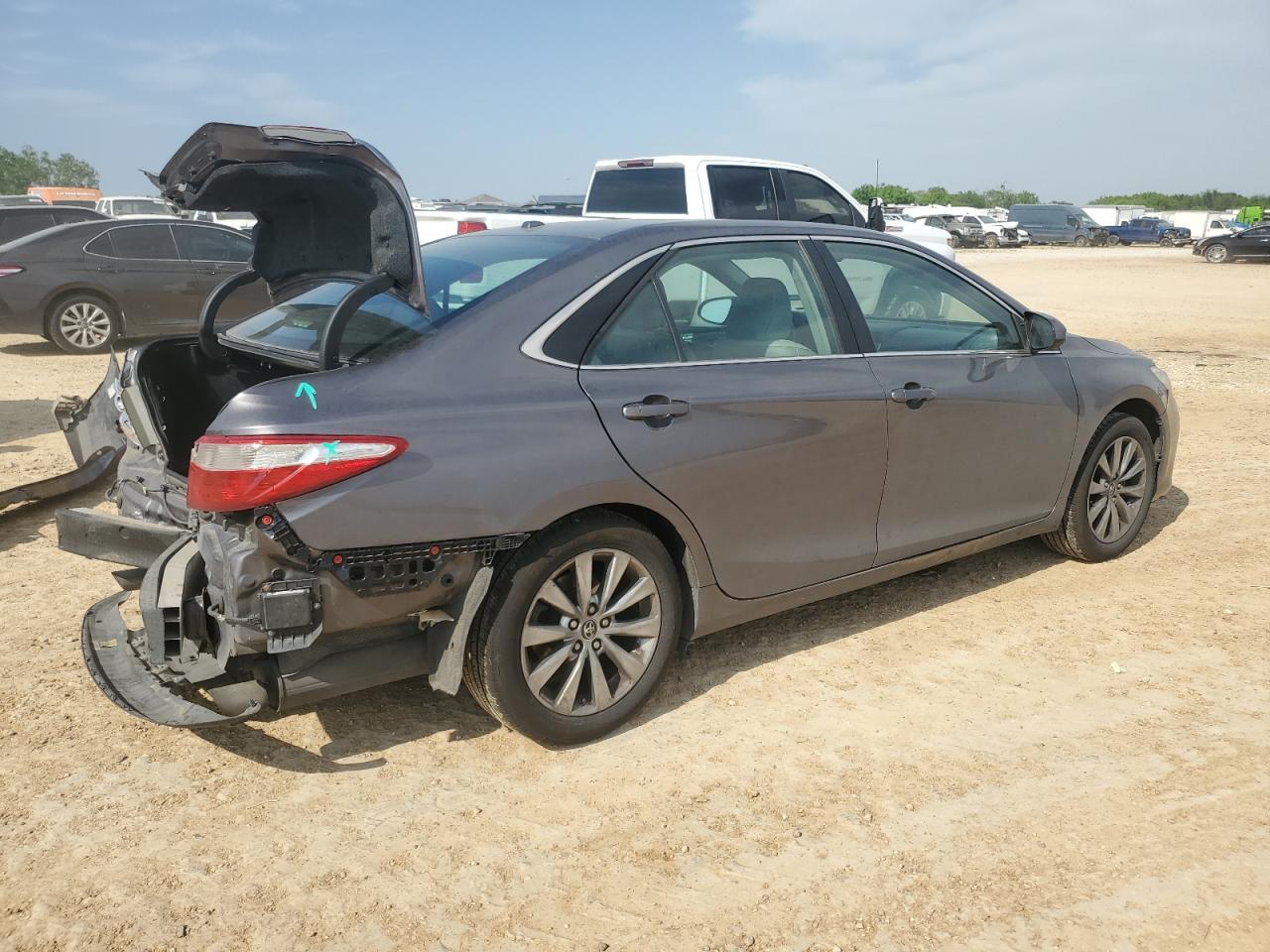 Toyota Camry Xse