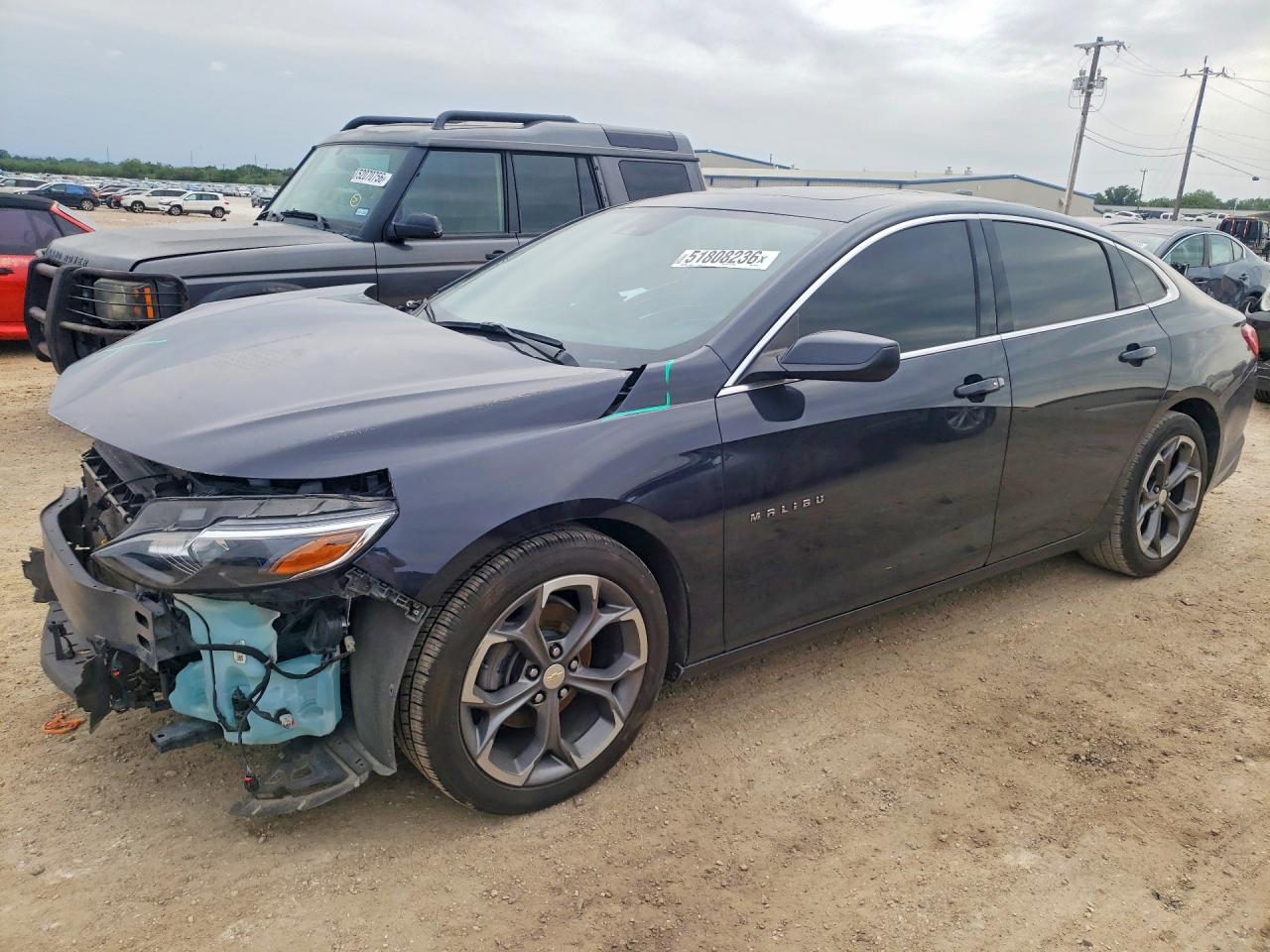 Salvage Chevrolet Malibu Image