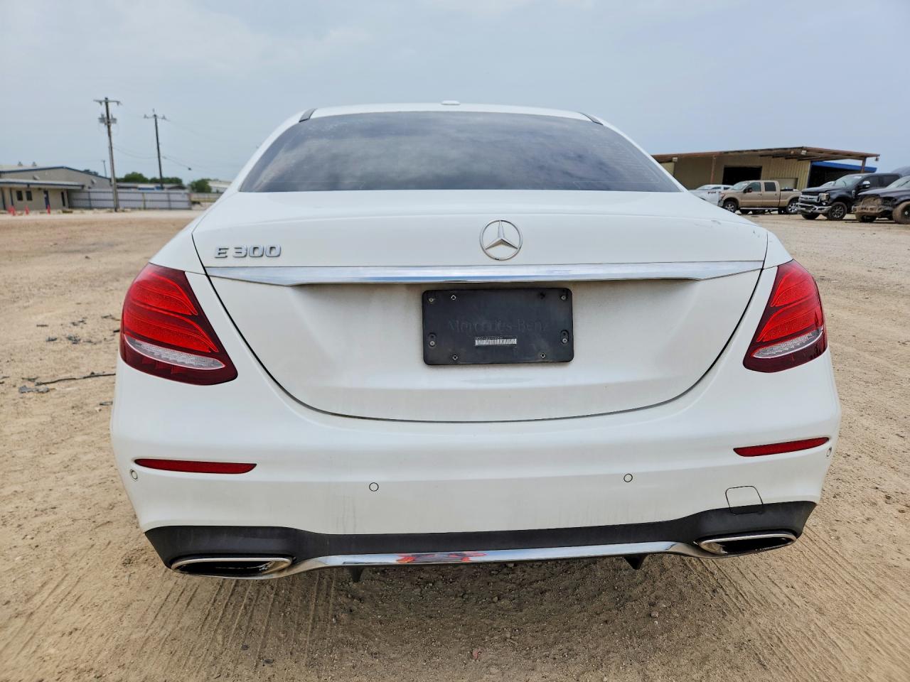 Mercedes-Benz E-Class 300