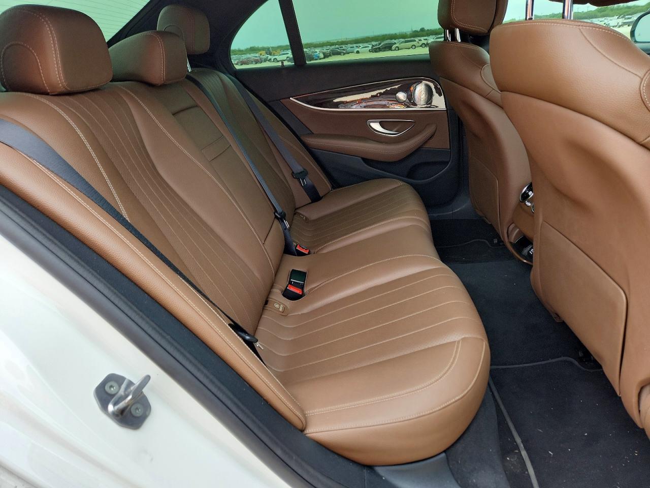 Mercedes-Benz E-Class 300