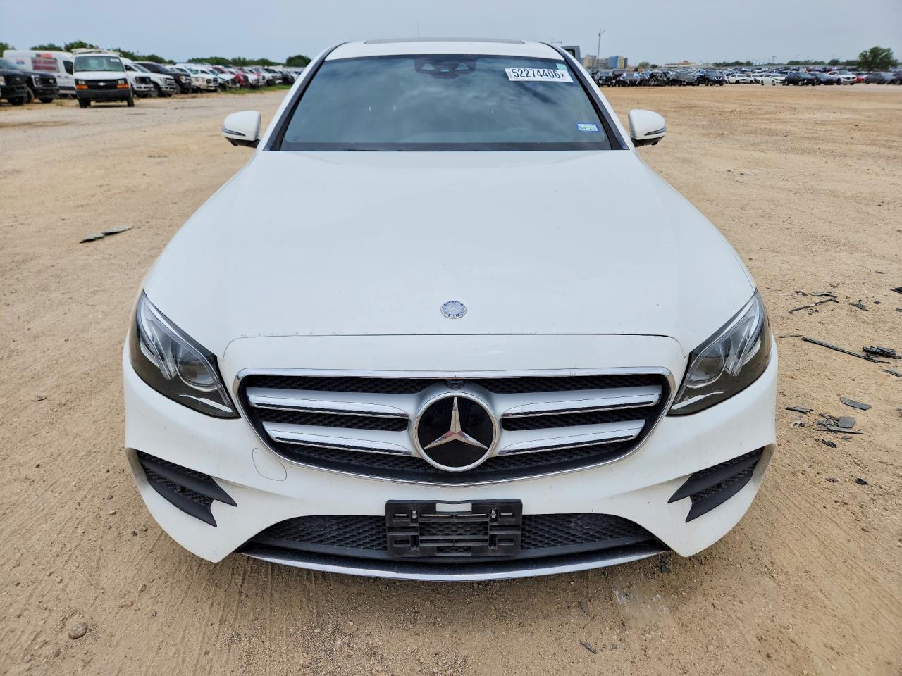 Mercedes-Benz E-Class 300