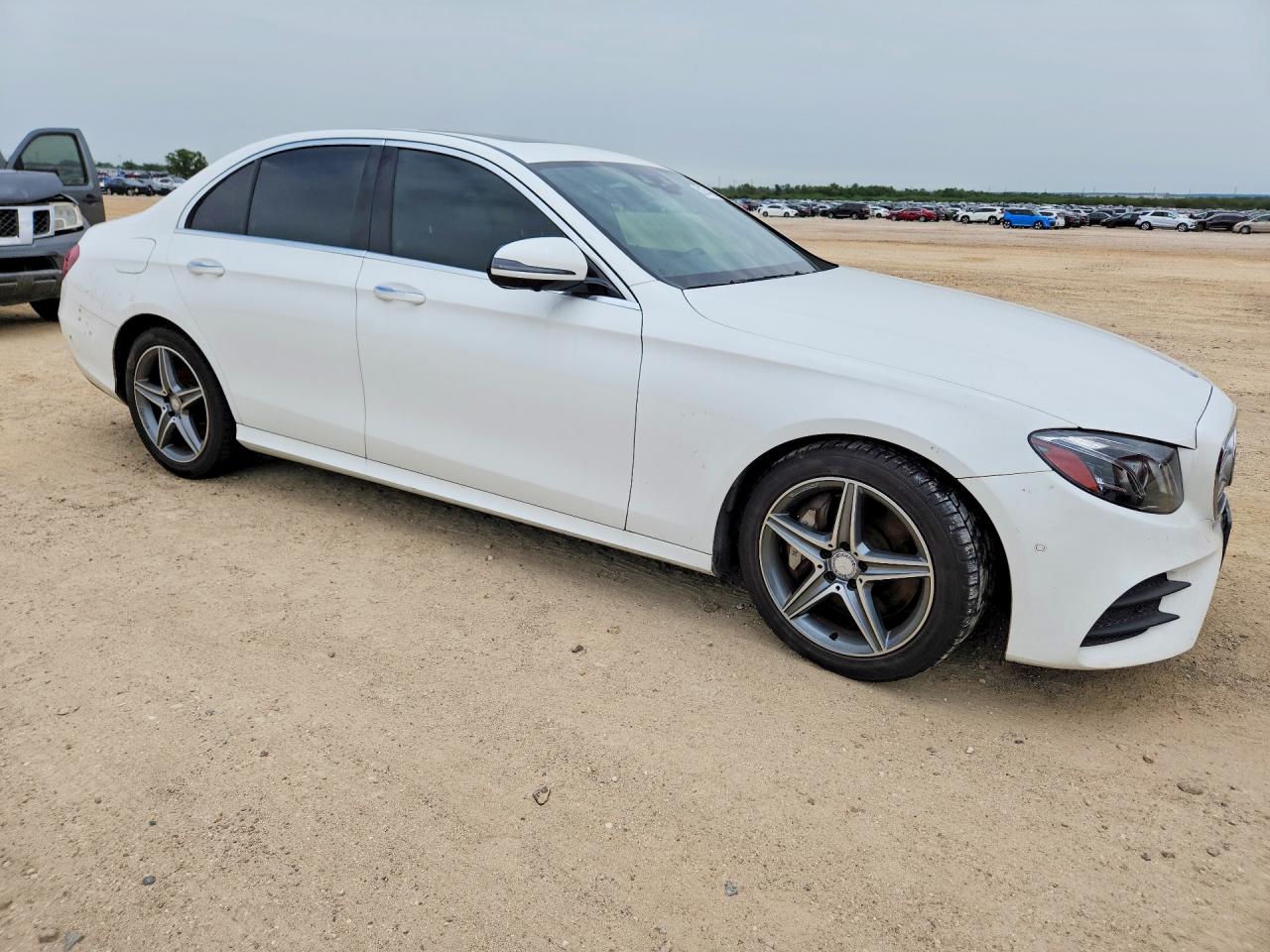 Mercedes-Benz E-Class 300