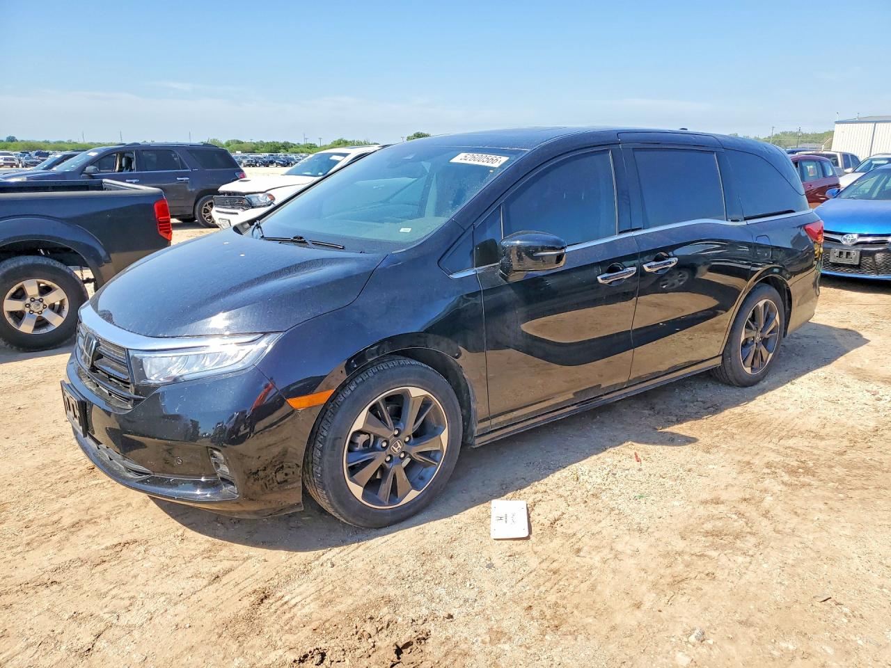 Salvage Honda Odyssey Image