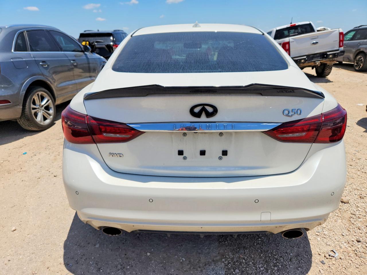 INFINITI Q50 Luxe