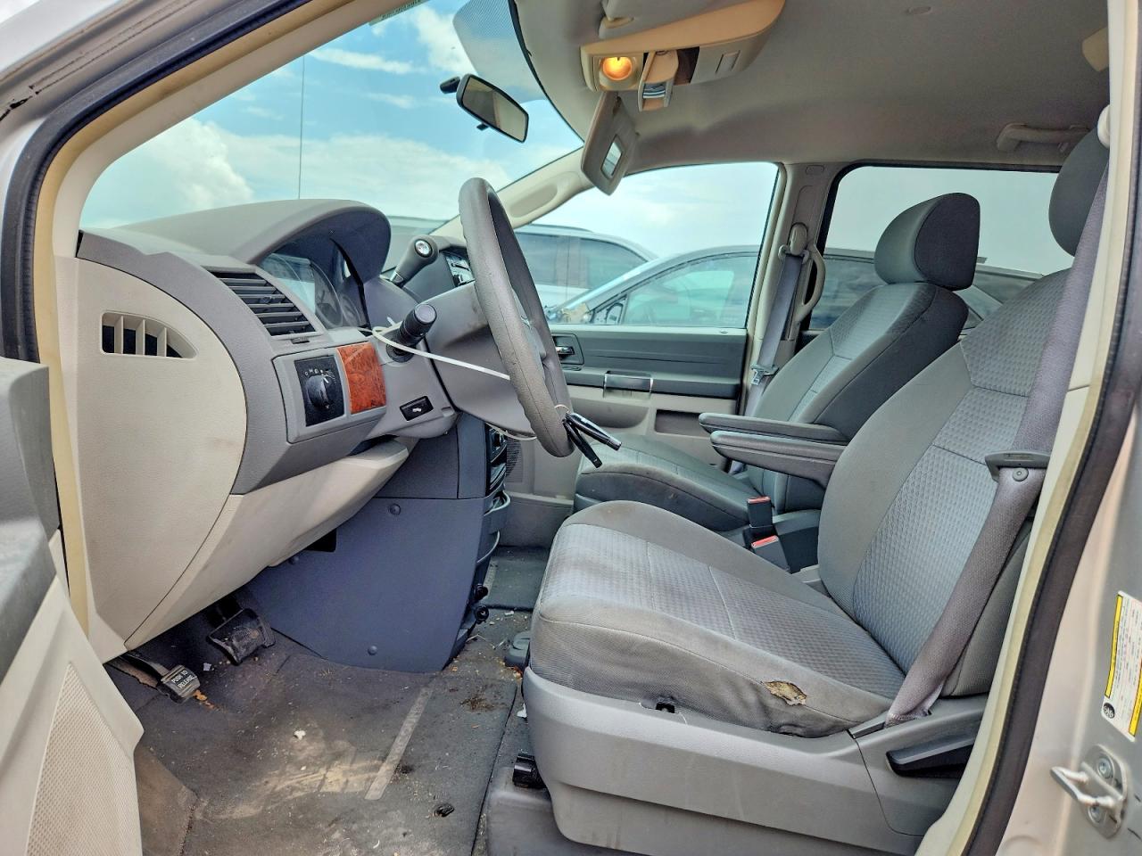 Chrysler Minivan Lx