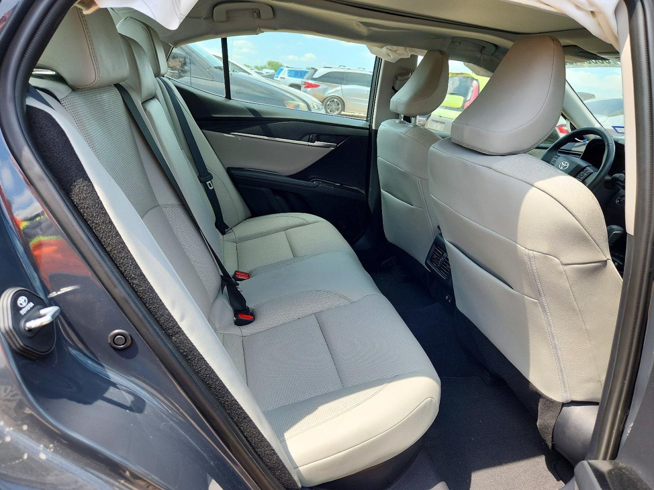 Toyota Camry Xle