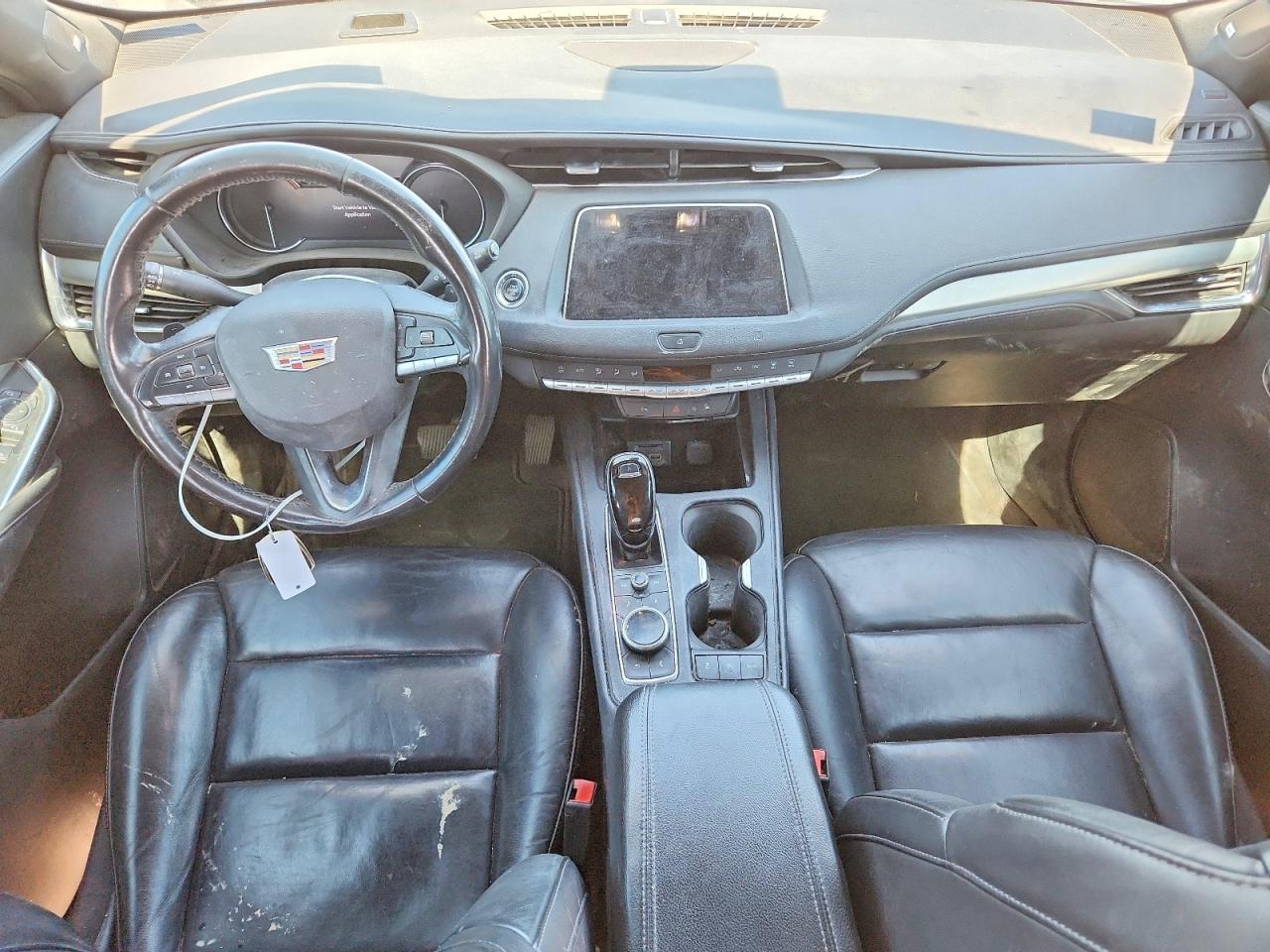 Cadillac XT4 Premium Luxury