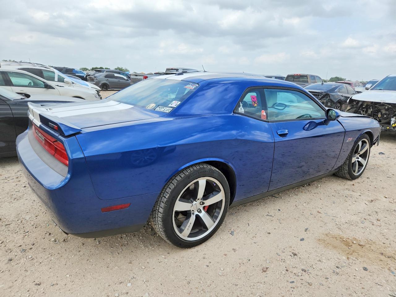 Dodge Challenger Srt-8