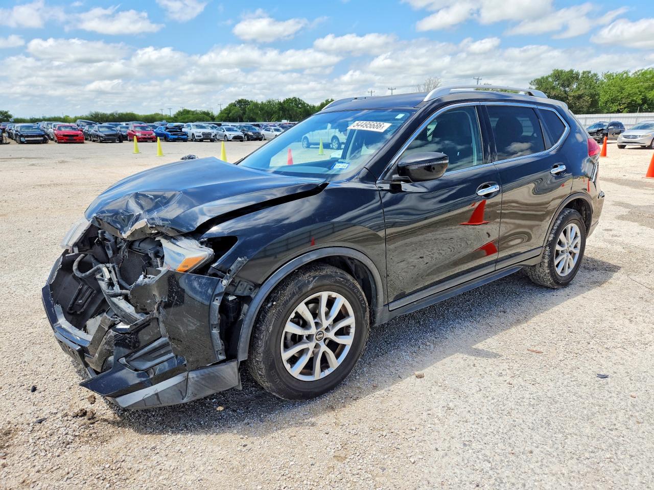 Salvage Nissan Rogue Image