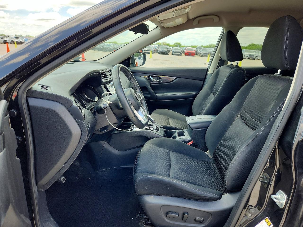 Nissan Rogue Sv