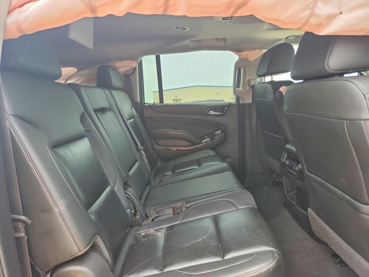 Chevrolet Suburban C1500 Lt