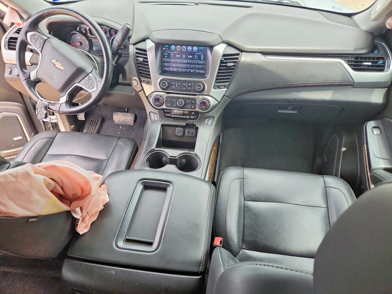 Chevrolet Suburban C1500 Lt