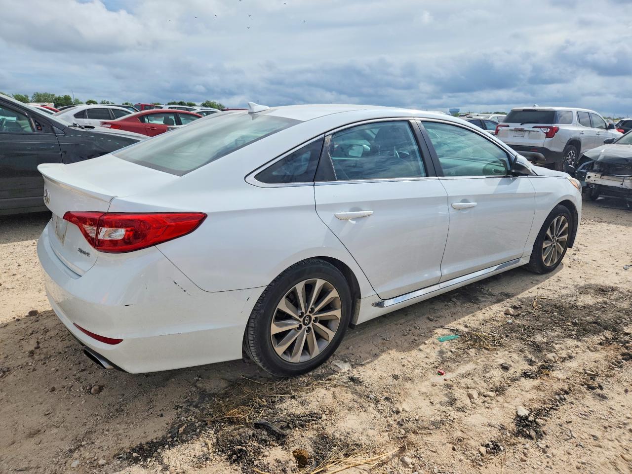 Hyundai SONATA Sport