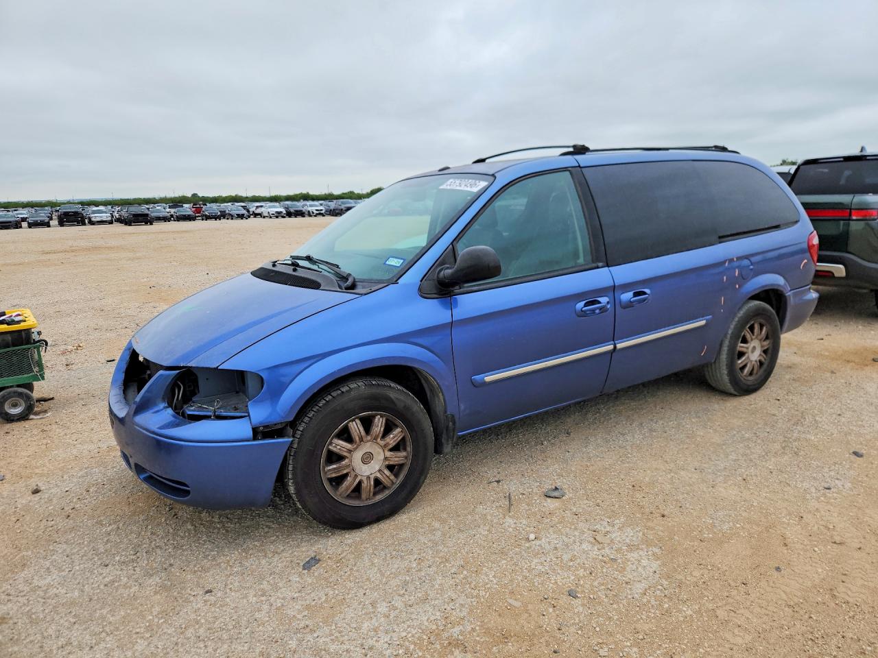 Salvage Chrysler Minivan Image