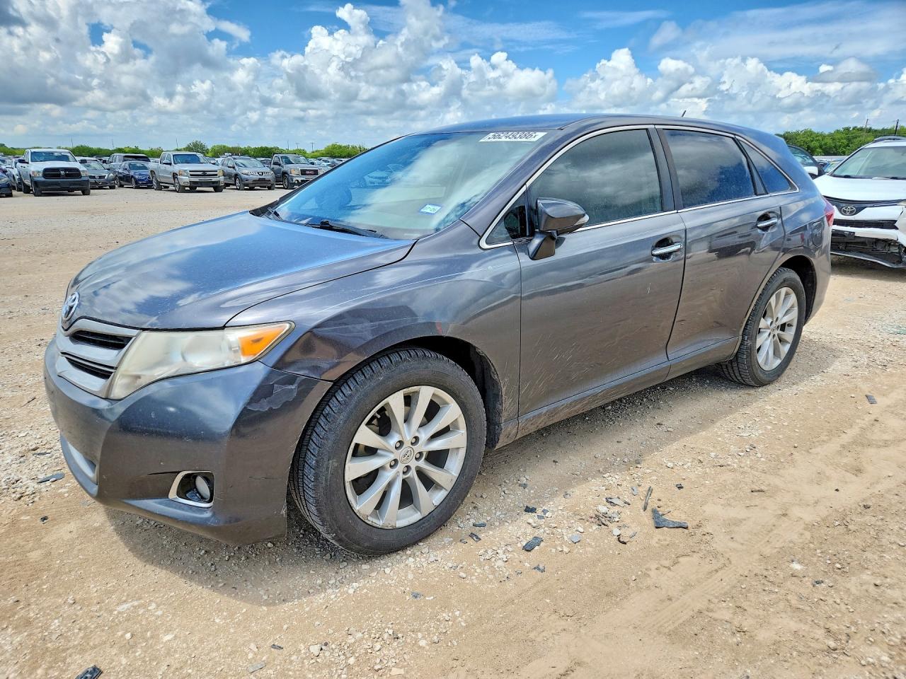 Salvage Toyota Venza Image