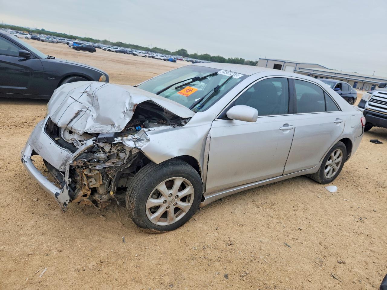 Salvage Toyota Camry Image