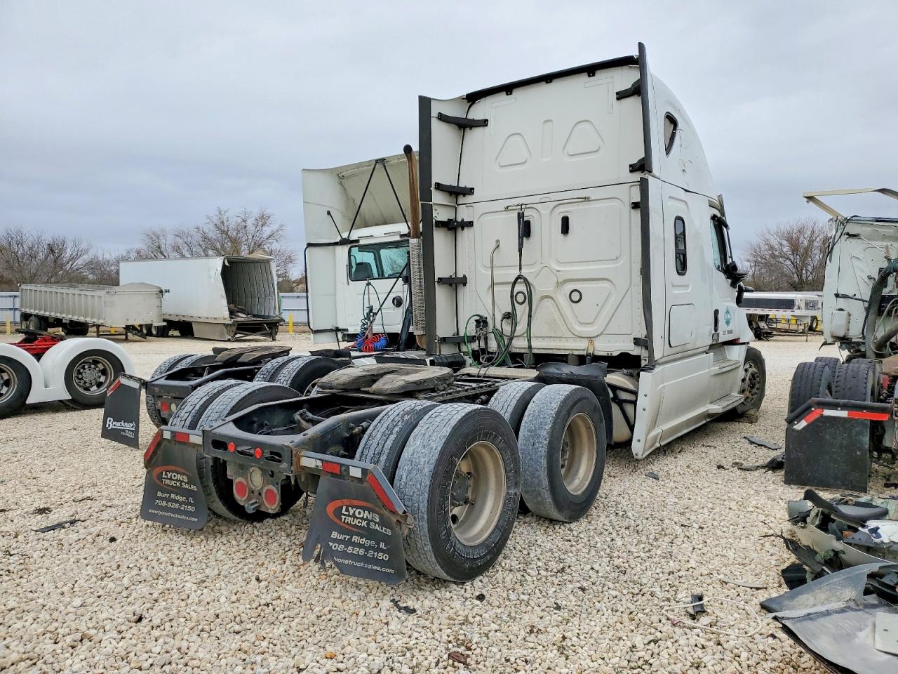 Freightliner Cascadia 126
