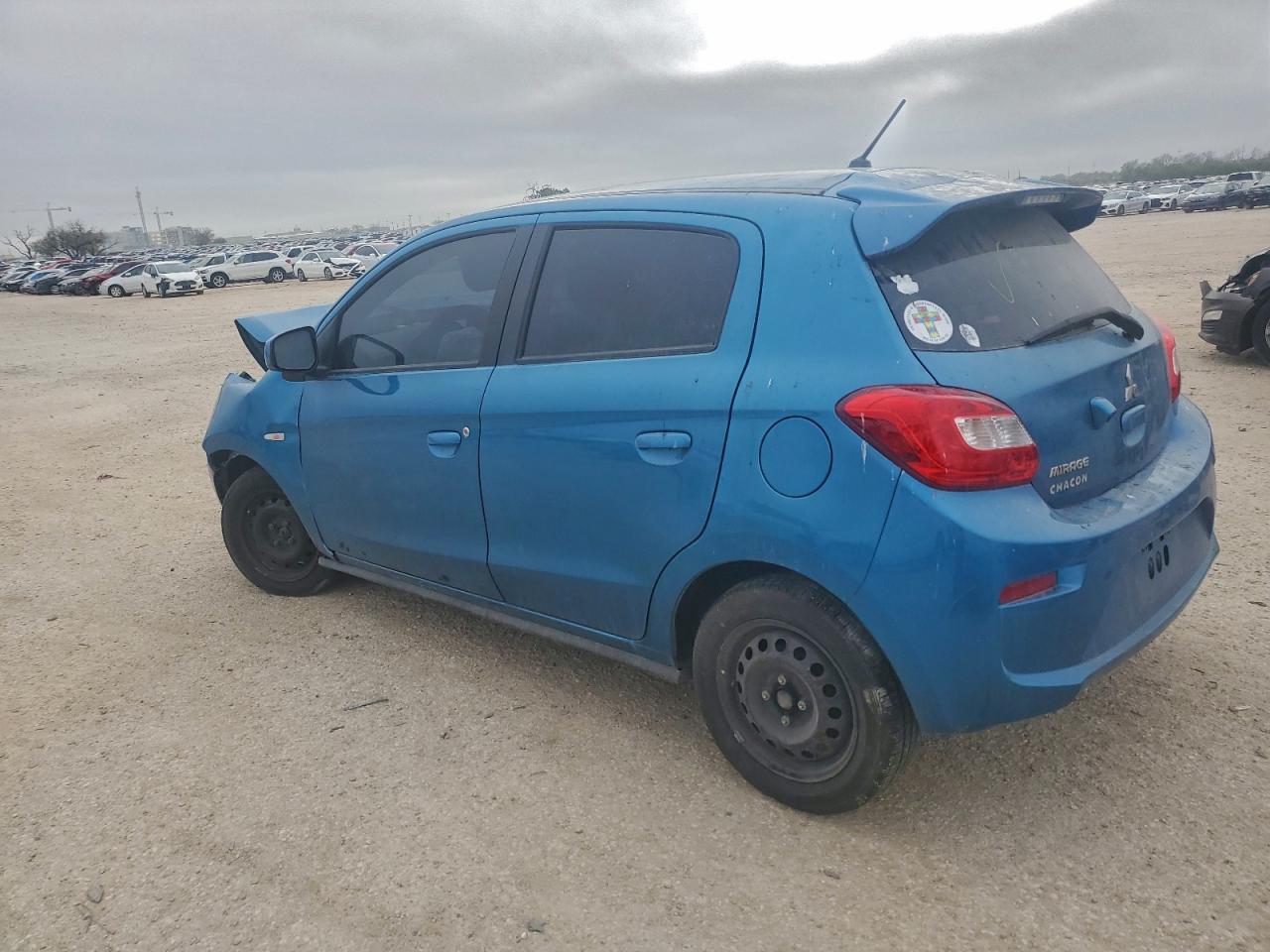 Mitsubishi Mirage Es