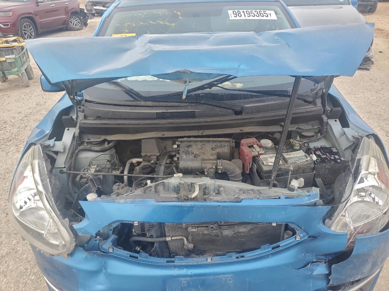 Mitsubishi Mirage Es