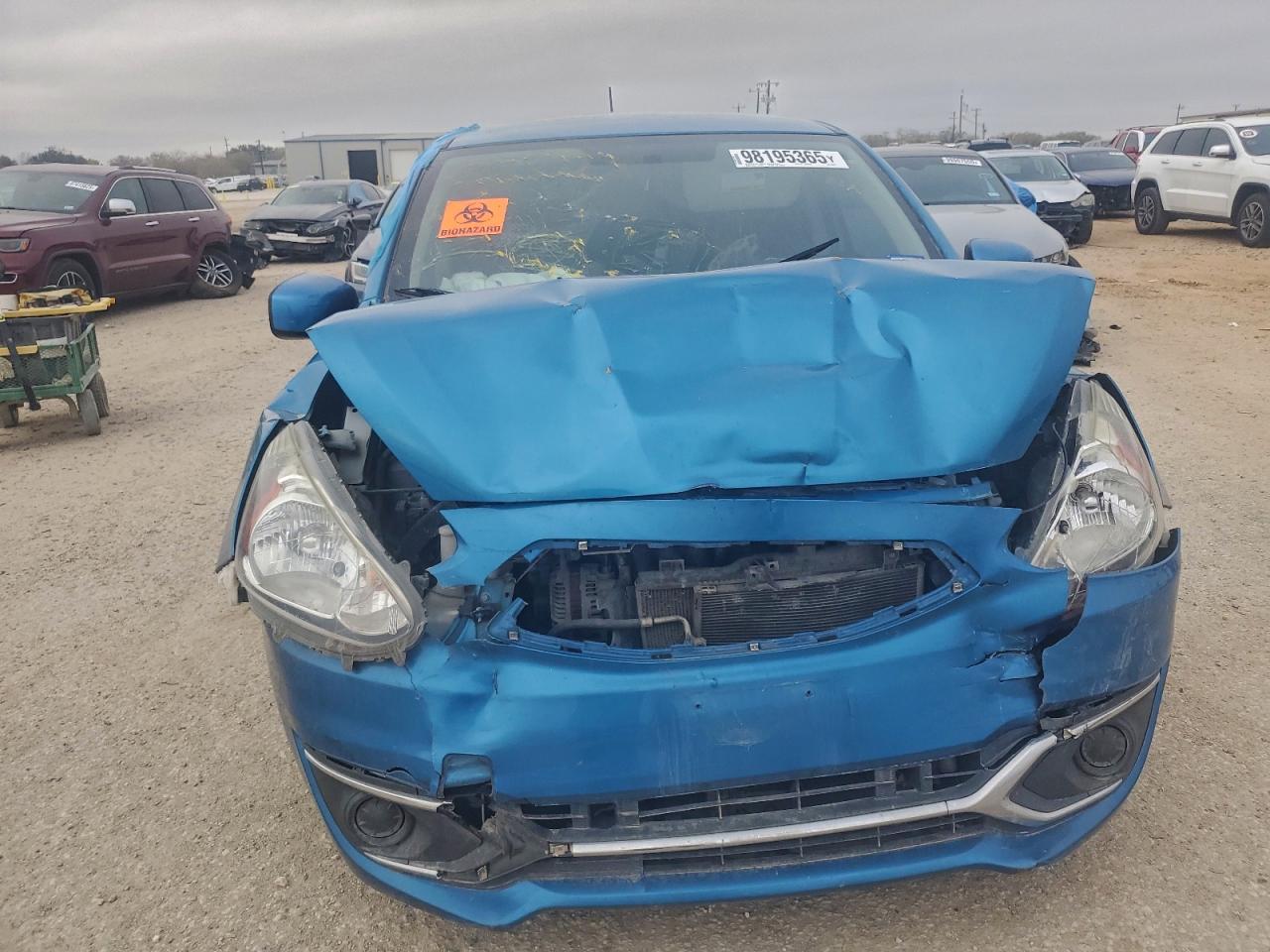 Mitsubishi Mirage Es