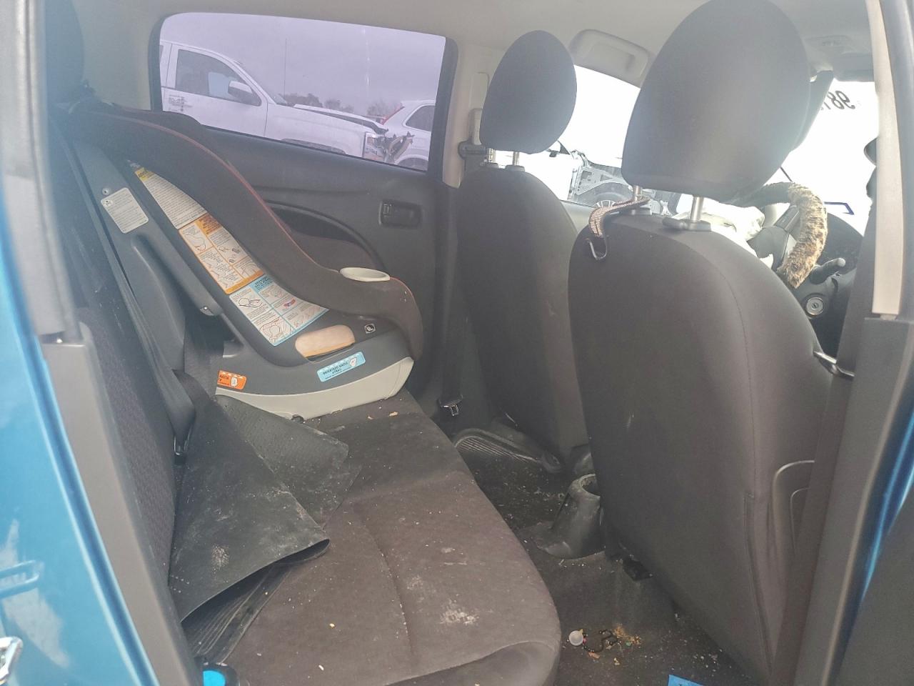 Mitsubishi Mirage Es