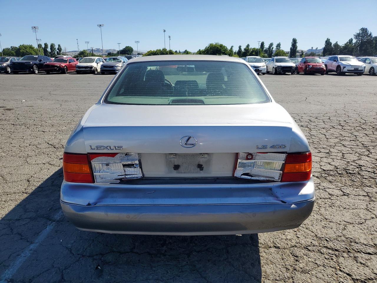 Lexus LS Base