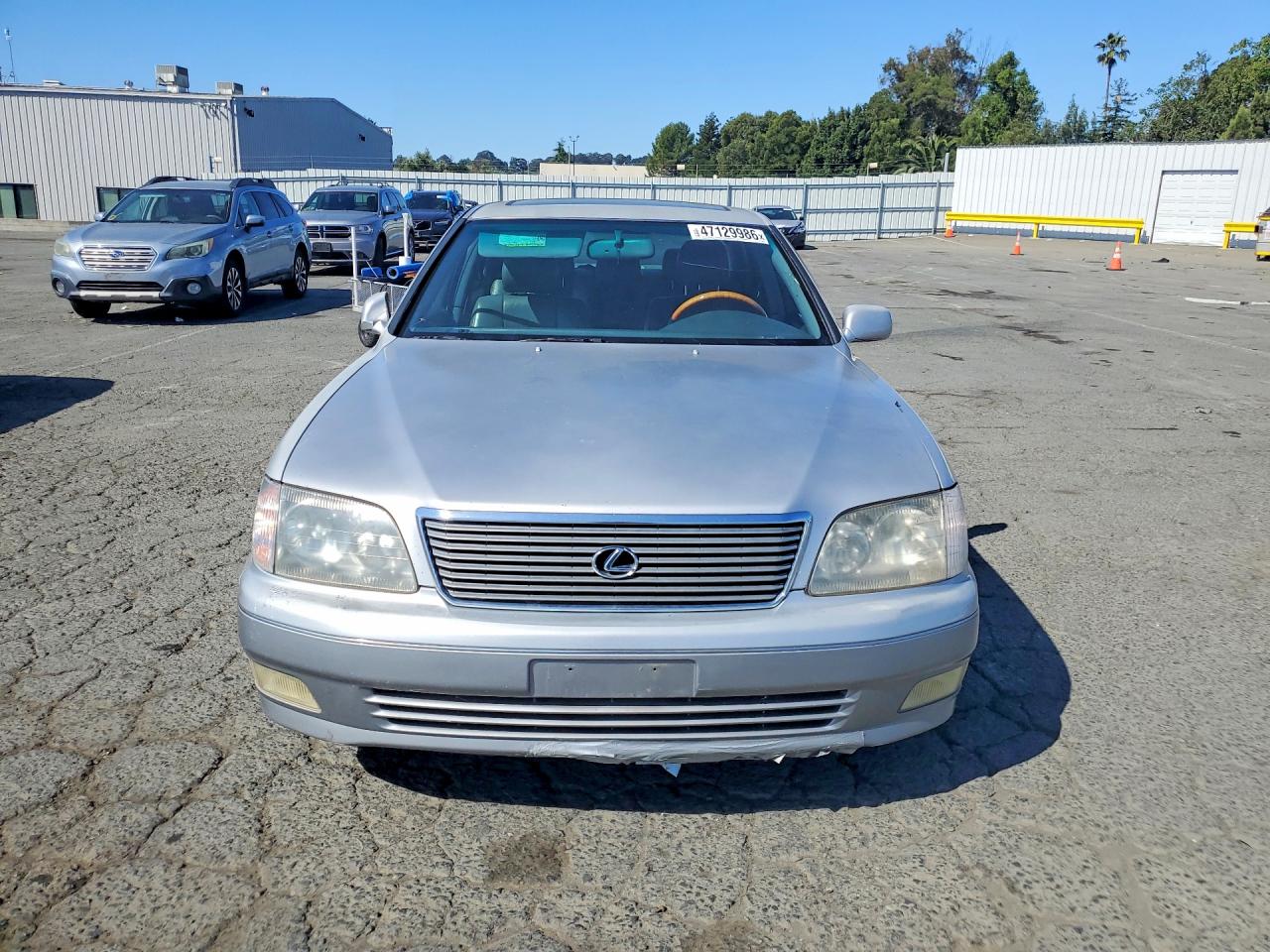 Lexus LS Base