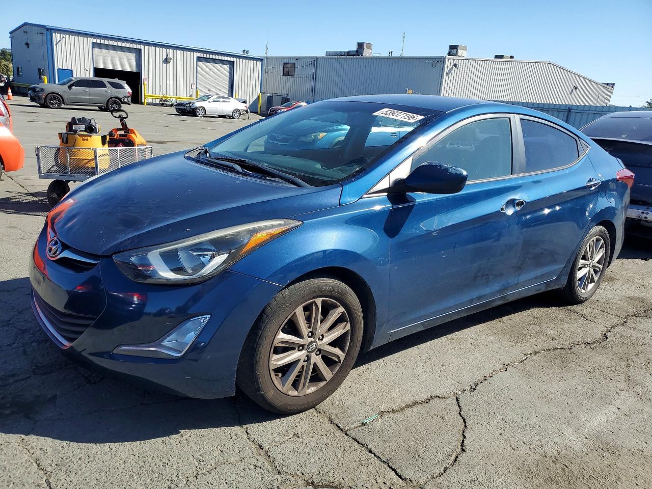 Salvage Hyundai ELANTRA Image