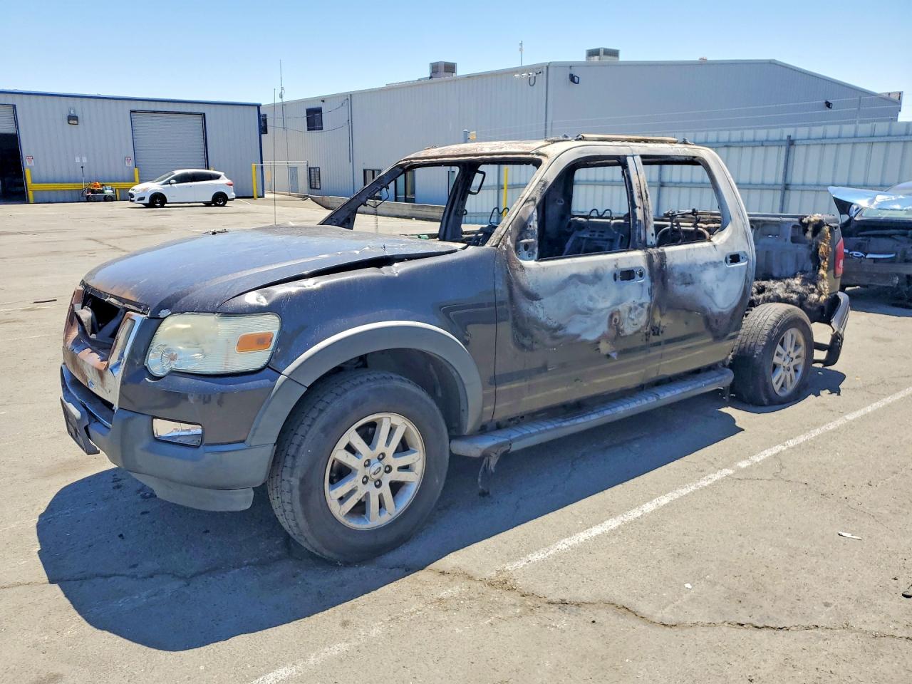 Salvage Ford Explorer Image
