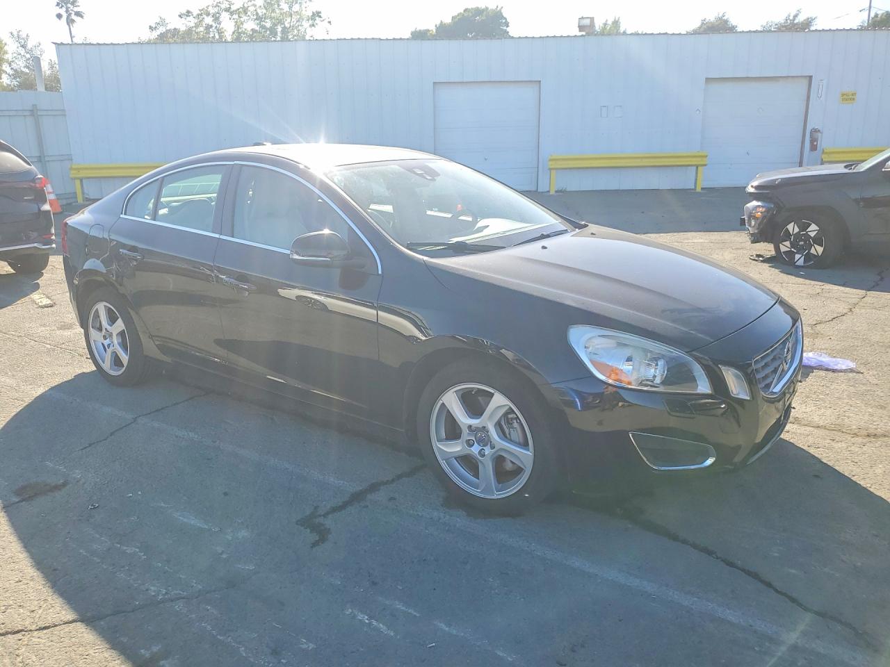 Volvo S60 T5