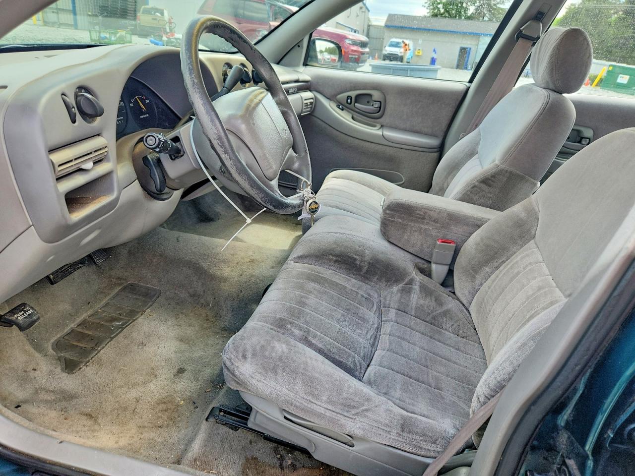 Chevrolet Lumina Base