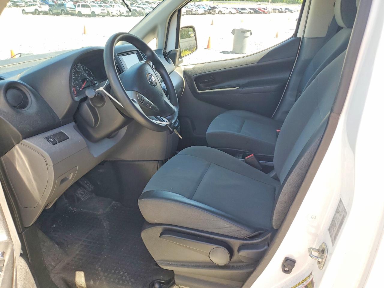 Nissan Nv S