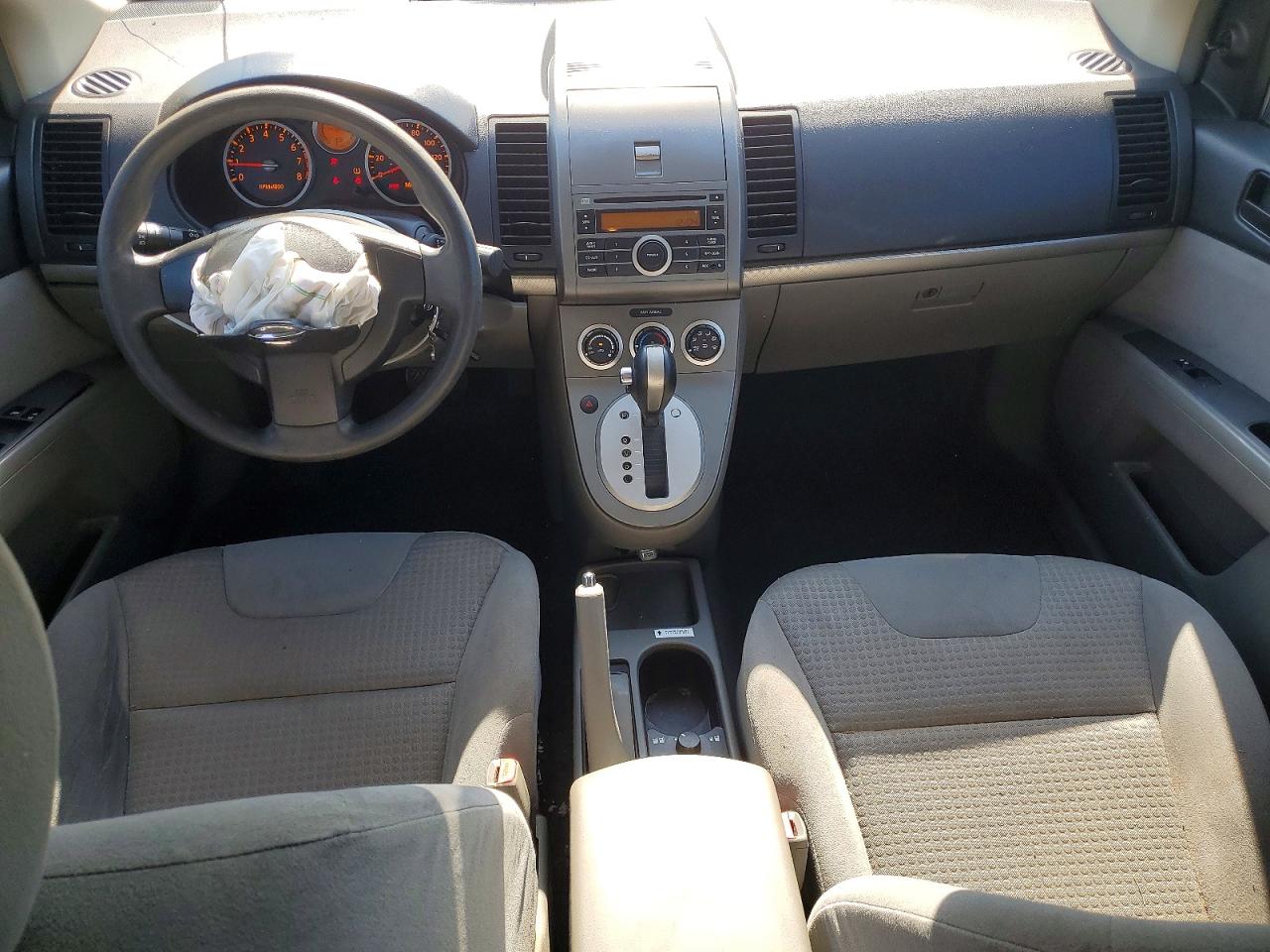 Nissan Sentra 2.0