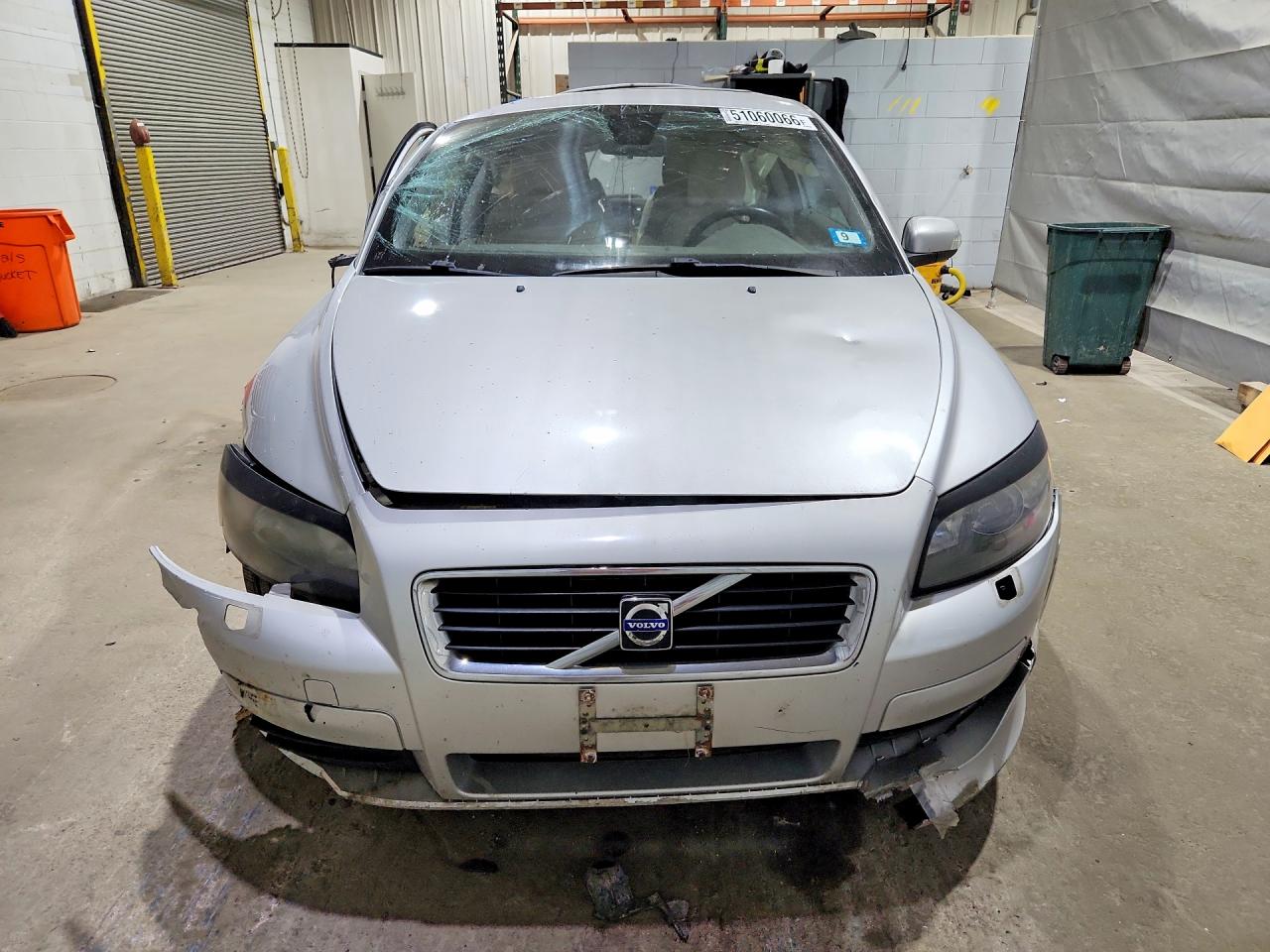 Volvo C30 T5