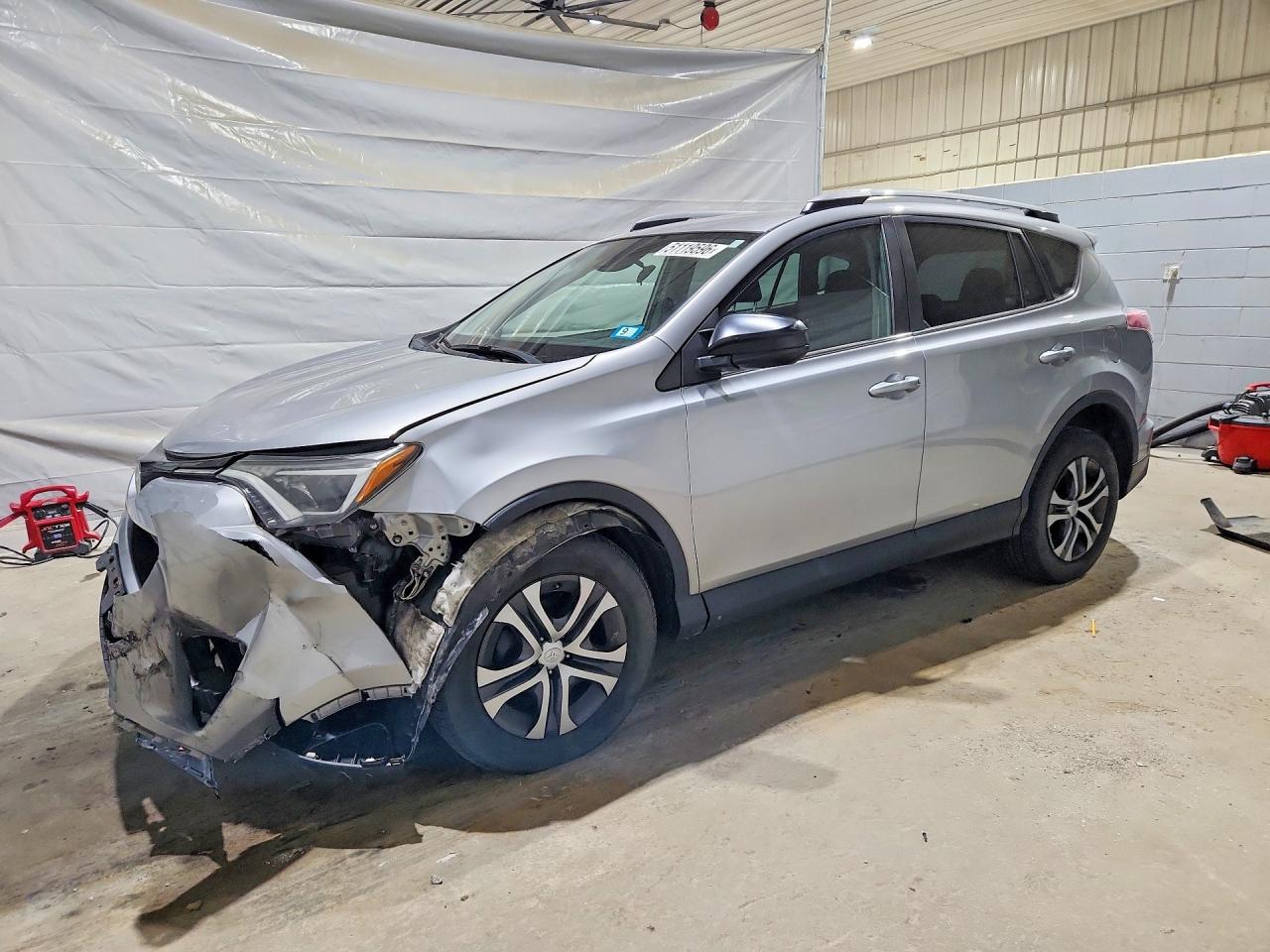 Salvage Toyota RAV4 Image