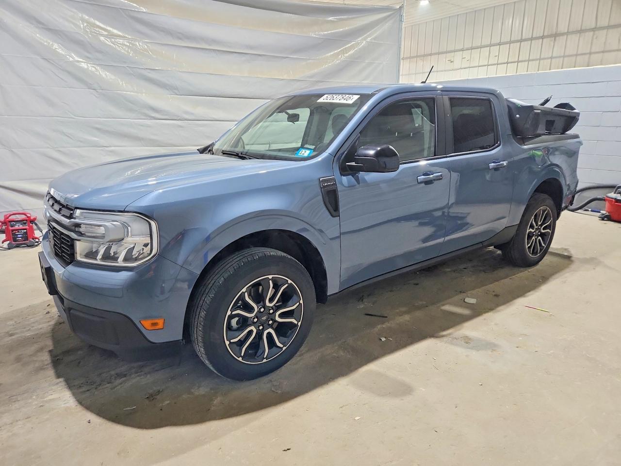Salvage Ford Maverick Image